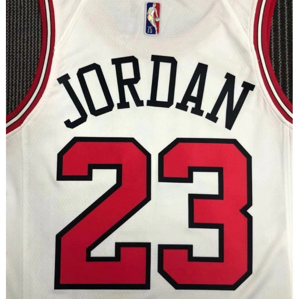 Men's Chicago Bulls Michael Jordan #23 White 2021/22 Swingman NBA Jersey - Icon Edition-Pro Kit Vault | Brand New 26/27 Sports Jerseys